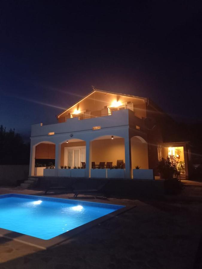 Leggiero Villa Benkovac Exterior photo