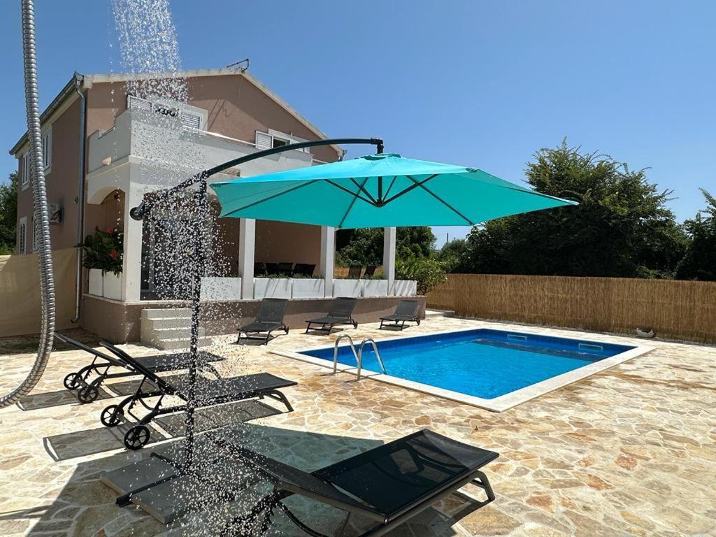 Leggiero Villa Benkovac Exterior photo